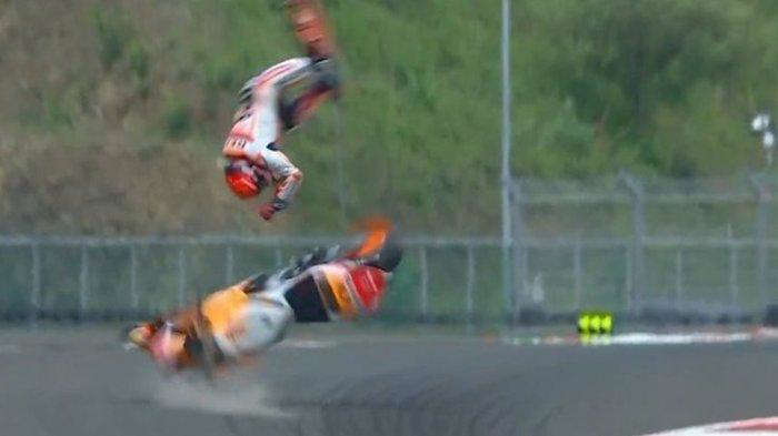 8 Pembalap Terjatuh di MotoGP Mandalika, Marc Marquez Paling Parah dan Langsung Dilarikan ke Rumah Sakit